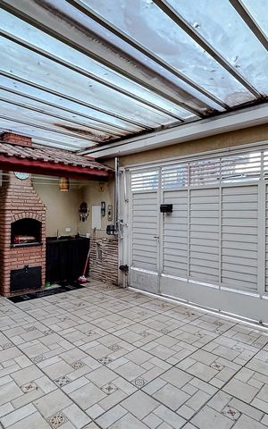 Casa para alugar com 70m², 2 quartos e 2 vagasGaragem