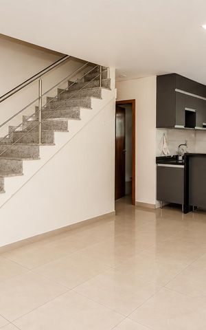 Casa para alugar com 140m², 3 quartos e 2 vagas Casa para alugar com 140m², 3 quartos e 2 vagasSala