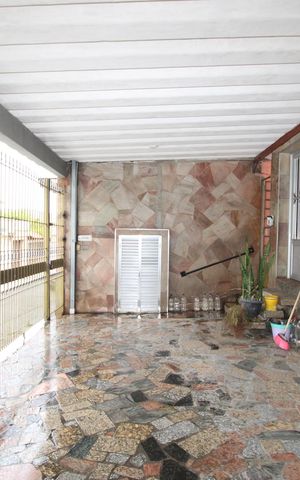 Casa à venda com 160m², 2 quartos e 1 vagaGaragem