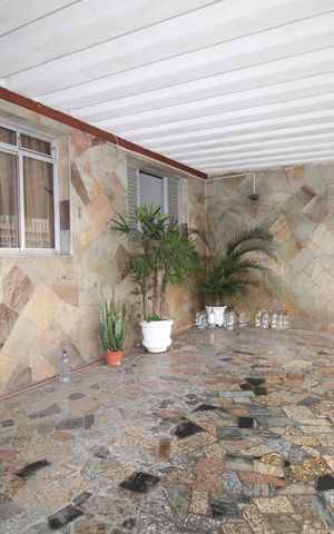 Casa à venda com 160m², 2 quartos e 1 vagaGaragem