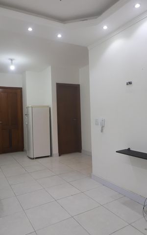 Casa de condomínio à venda com 50m², 2 quartos e 1 vagaSala