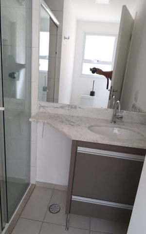 Apartamento para alugar com 108m², 3 quartos e 2 vagasBanheiro do Quarto 1