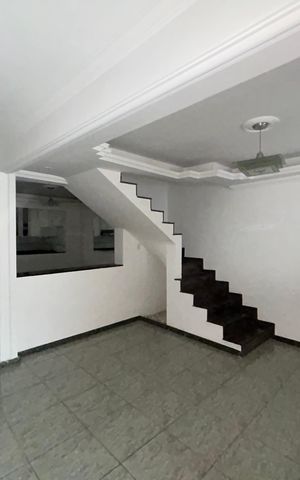 Casa para alugar com 240m², 3 quartos e 2 vagas