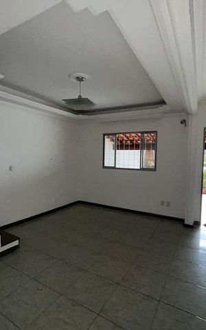 Casa para alugar com 240m², 3 quartos e 2 vagas