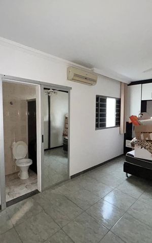 Casa para alugar com 240m², 3 quartos e 2 vagas