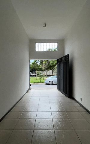 Casa para alugar com 240m², 3 quartos e 2 vagas