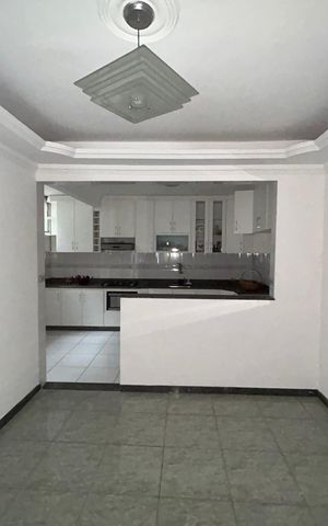 Casa para alugar com 240m², 3 quartos e 2 vagas