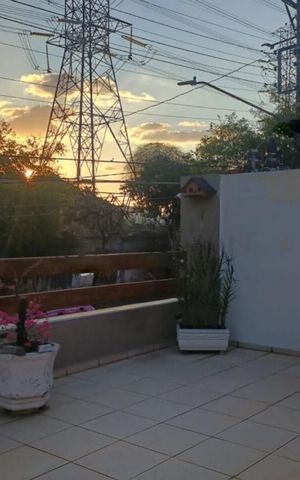 Casa à venda com 95m², 2 quartos e 2 vagas