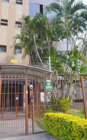 Apartamento à venda com 101m², 3 quartos e 1 vaga Apartamento à venda com 101m², 3 quartos e 1 vagaFachada e portaria