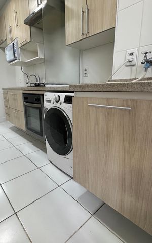 Apartamento para alugar com 70m², 3 quartos e 2 vagas Apartamento para alugar com 70m², 3 quartos e 2 vagasDetalhe da area de serviço