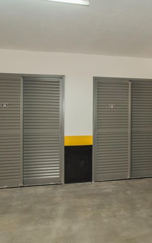 Apartamento à venda com 94m², 3 quartos e 2 vagas Apartamento à venda com 94m², 3 quartos e 2 vagasDepósito particular (2 unidades)