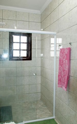 Casa à venda com 870m², 4 quartos e 3 vagasSuíte 1 Banheiro
