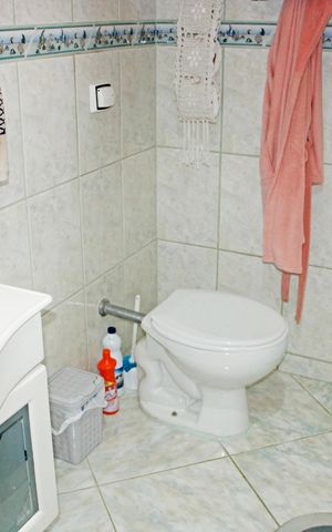 Casa à venda com 870m², 4 quartos e 3 vagasSuíte 2 Banheiro