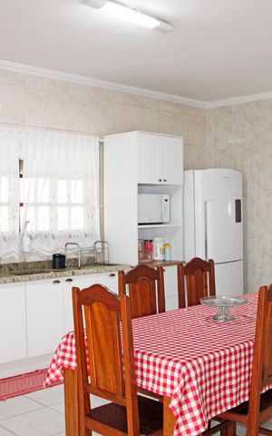Casa à venda com 870m², 4 quartos e 3 vagasCozinha