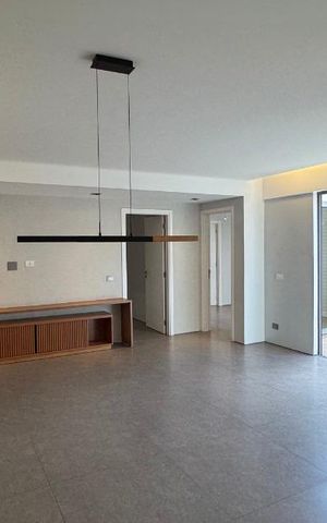 Apartamento à venda com 99m², 2 quartos e 1 vaga Apartamento à venda com 99m², 2 quartos e 1 vagaSala