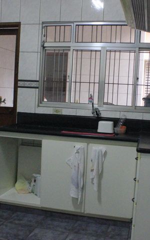 Casa à venda com 170m², 2 quartos e 2 vagasCozinha