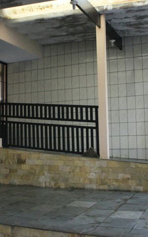 Casa à venda com 170m², 2 quartos e 2 vagasGaragem