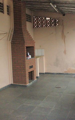 Casa à venda com 170m², 2 quartos e 2 vagasTerraço com churrasqueira