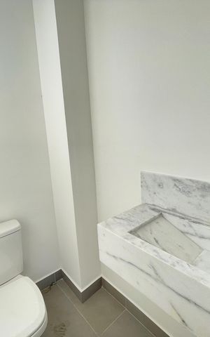 Casa à venda com 89m², 3 quartos e 2 vagas Casa à venda com 89m², 3 quartos e 2 vagasBanheiro