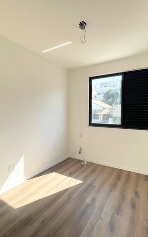 Casa à venda com 89m², 3 quartos e 2 vagas Casa à venda com 89m², 3 quartos e 2 vagasQuarto