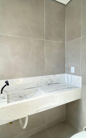 Casa à venda com 90m², 3 quartos e 2 vagas Casa à venda com 90m², 3 quartos e 2 vagasBanheiro 2