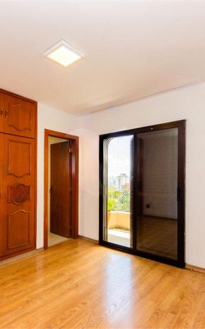 Apartamento à venda com 329m², 4 quartos e 4 vagas