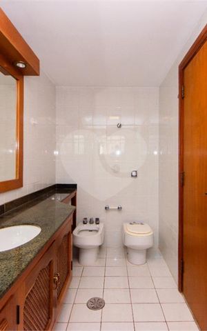 Apartamento à venda com 329m², 4 quartos e 4 vagas