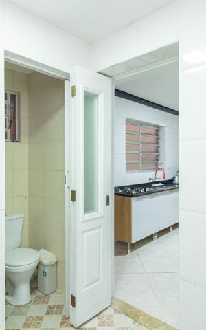 Casa à venda com 220m², 4 quartos e 2 vagas Casa à venda com 220m², 4 quartos e 2 vagasCorredor Inferior