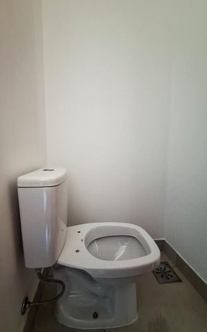 Apartamento à venda com 82m², 2 quartos e 1 vaga Apartamento à venda com 82m², 2 quartos e 1 vagaLavabo