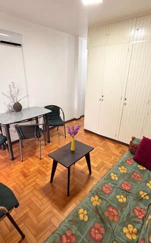 Apartamento para alugar com 35m², 1 quarto e 1 vagaSalas