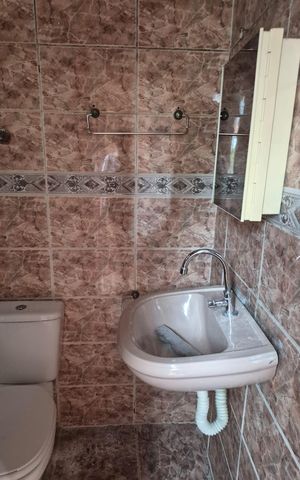 Casa para alugar com 50m², 1 quarto e 1 vaga Casa para alugar com 50m², 1 quarto e 1 vagaBanheiro