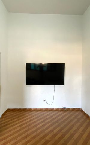 Casa para alugar com 200m², 2 quartos e 1 vaga Casa para alugar com 200m², 2 quartos e 1 vagaSala