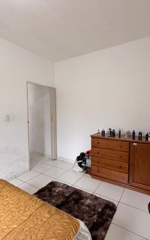 Casa à venda com 270m², 4 quartos e 2 vagasQuarto - Casa 1 