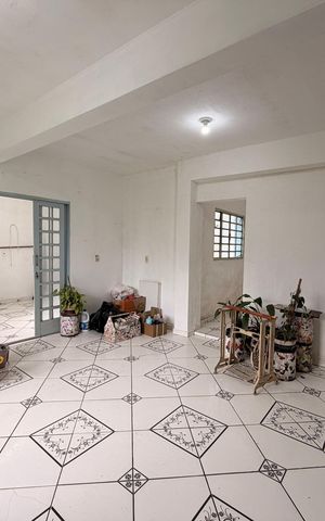 Casa à venda com 270m², 4 quartos e 2 vagasSala - Casa 2