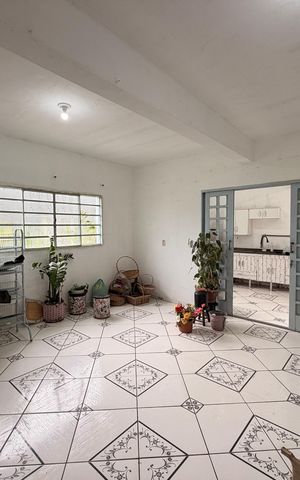 Casa à venda com 270m², 4 quartos e 2 vagasSala - Casa 2