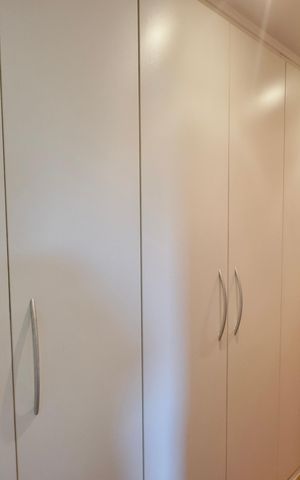 Apartamento à venda com 140m², 3 quartos e 3 vagas Apartamento à venda com 140m², 3 quartos e 3 vagasCloset suite 3