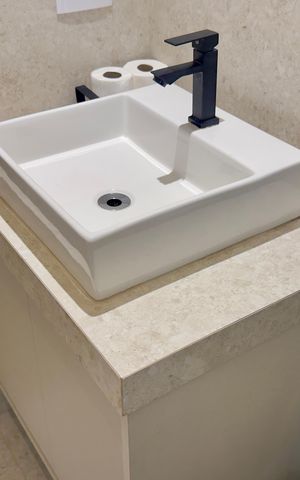 Apartamento à venda com 140m², 3 quartos e 3 vagas Apartamento à venda com 140m², 3 quartos e 3 vagasBanheiro da Suíte 2