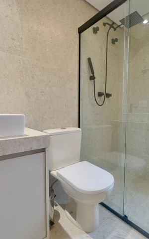 Apartamento à venda com 140m², 3 quartos e 3 vagas Apartamento à venda com 140m², 3 quartos e 3 vagasBanheiro da Suíte 2