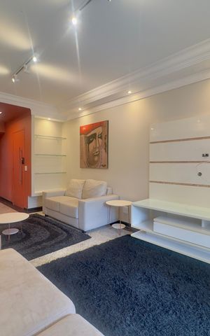 Apartamento à venda com 140m², 3 quartos e 3 vagas Apartamento à venda com 140m², 3 quartos e 3 vagasSala