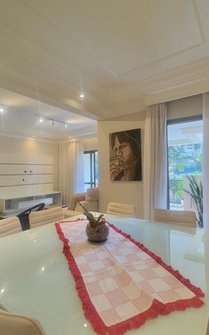 Apartamento à venda com 140m², 3 quartos e 3 vagas Apartamento à venda com 140m², 3 quartos e 3 vagasSala de Jantar