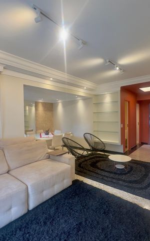 Apartamento à venda com 140m², 3 quartos e 3 vagas Apartamento à venda com 140m², 3 quartos e 3 vagasSala