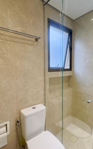 Apartamento à venda com 140m², 3 quartos e 3 vagas Apartamento à venda com 140m², 3 quartos e 3 vagasBanheiro 1