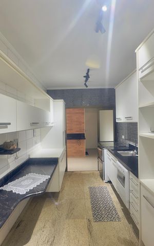 Apartamento à venda com 140m², 3 quartos e 3 vagas Apartamento à venda com 140m², 3 quartos e 3 vagasCozinha