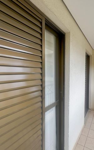 Apartamento à venda com 140m², 3 quartos e 3 vagas Apartamento à venda com 140m², 3 quartos e 3 vagasVaranda