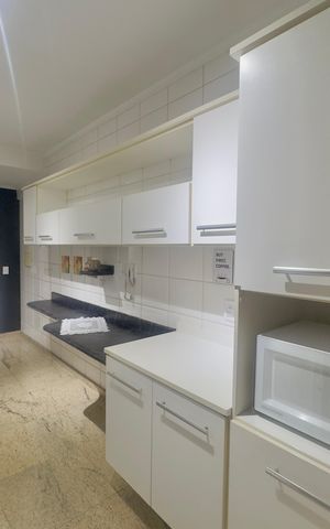 Apartamento à venda com 140m², 3 quartos e 3 vagas Apartamento à venda com 140m², 3 quartos e 3 vagasCozinha