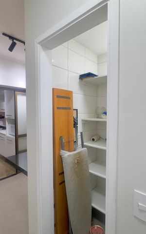 Apartamento à venda com 140m², 3 quartos e 3 vagas Apartamento à venda com 140m², 3 quartos e 3 vagasDespensa