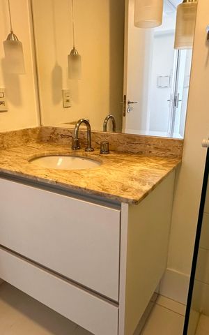 Apartamento para alugar com 77m², 1 quarto e 1 vaga