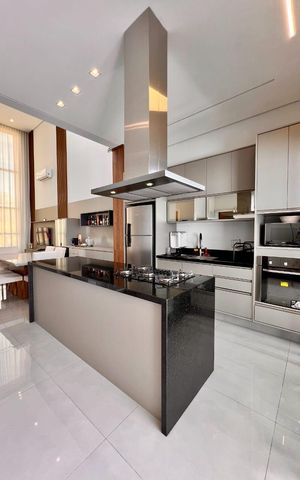 Casa à venda com 176m², 3 quartos e 4 vagas