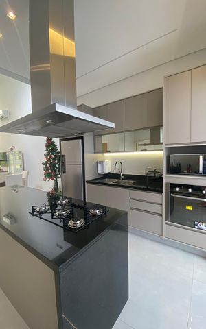 Casa à venda com 175m², 3 quartos e 4 vagas