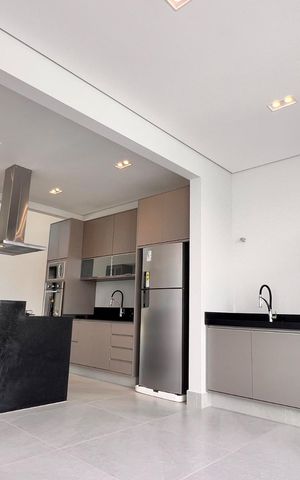 Casa à venda com 175m², 3 quartos e 4 vagas